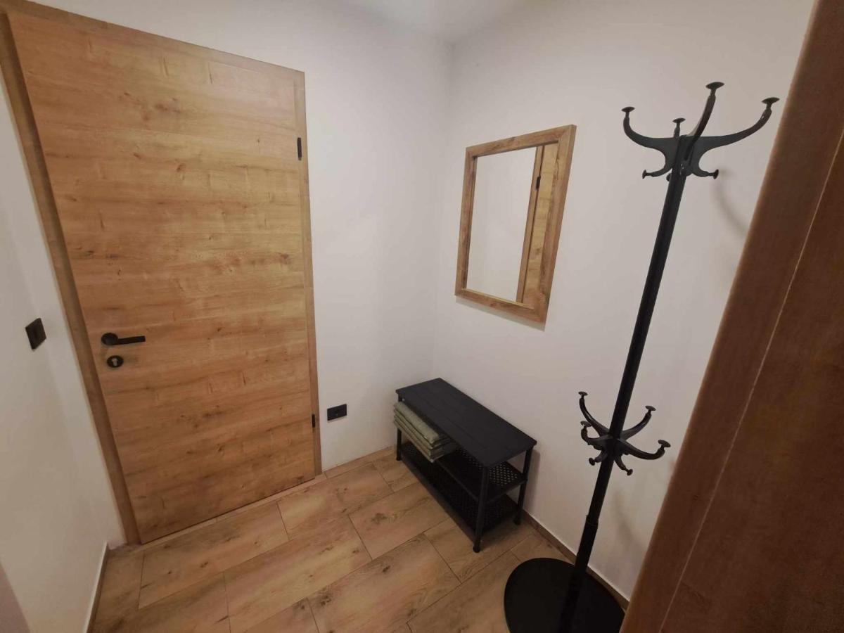 Riverside Apartma 2, Кранска гора Екстериор снимка