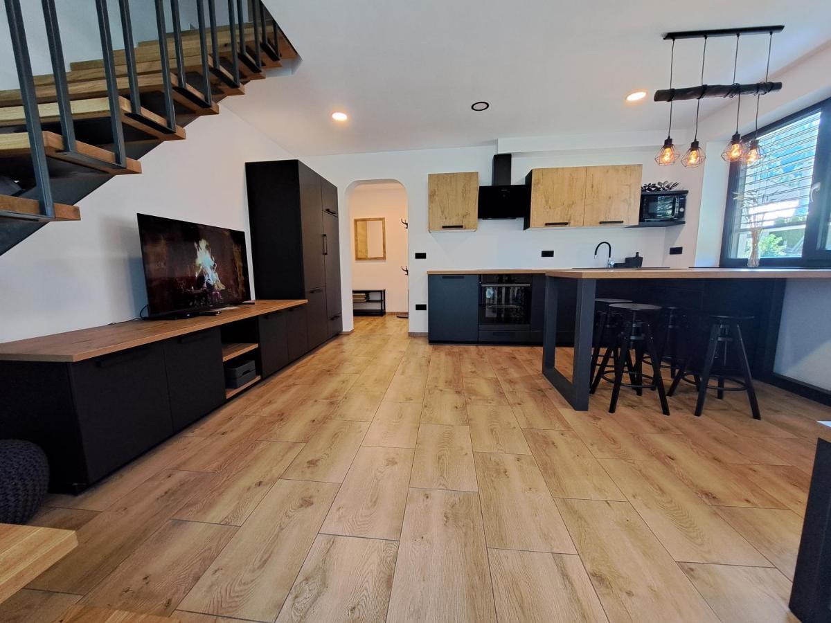 Riverside Apartma 2, Кранска гора Екстериор снимка